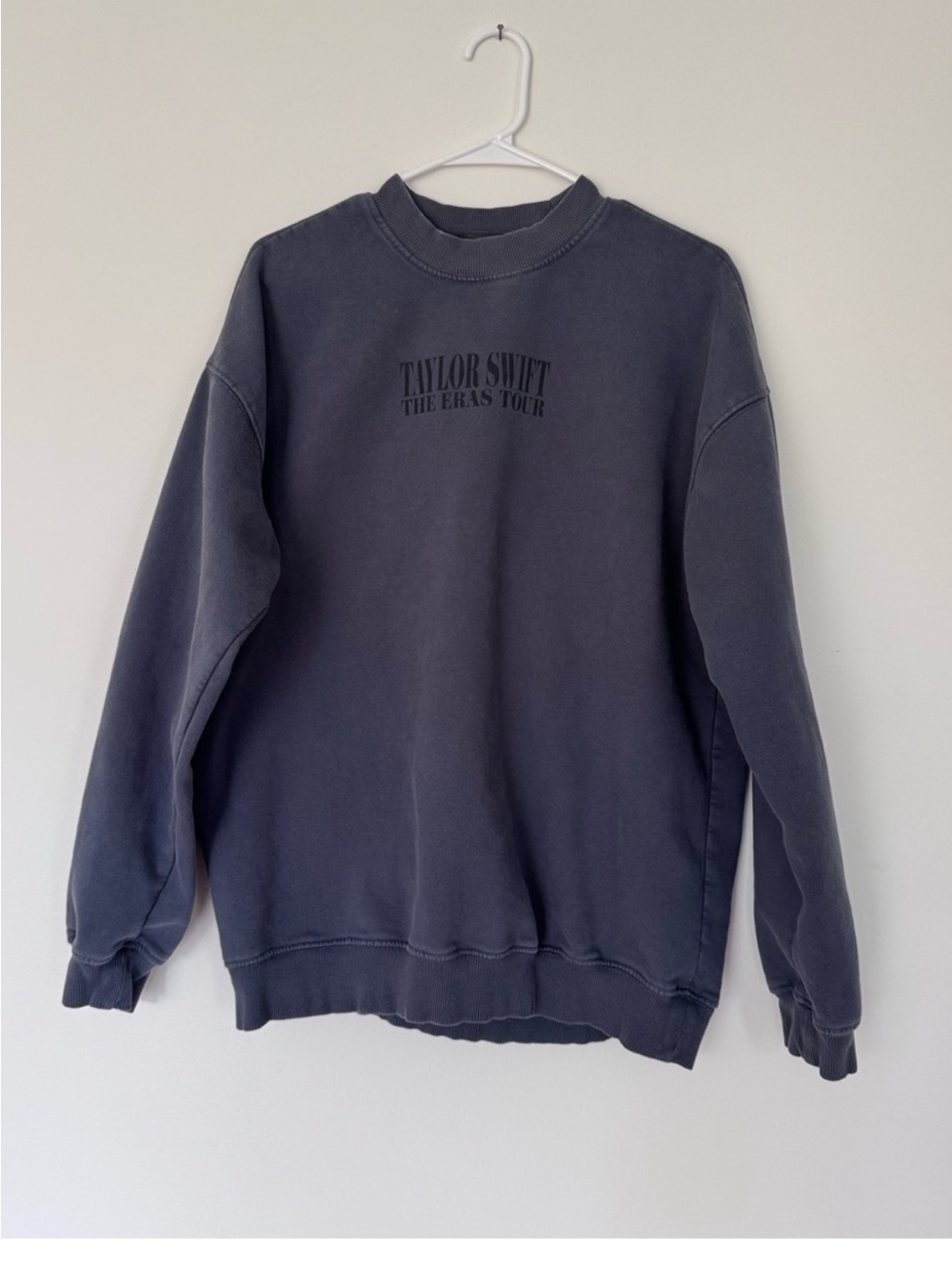 Taylor Swift Charcoal Gray 'The Eras Tour' Crewneck Sweatshirt new from last con